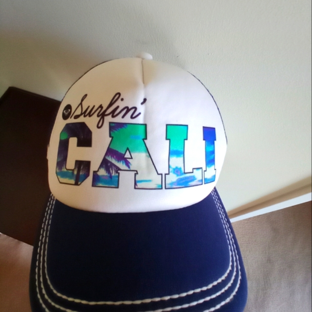 Roxy Surfin CALI cap